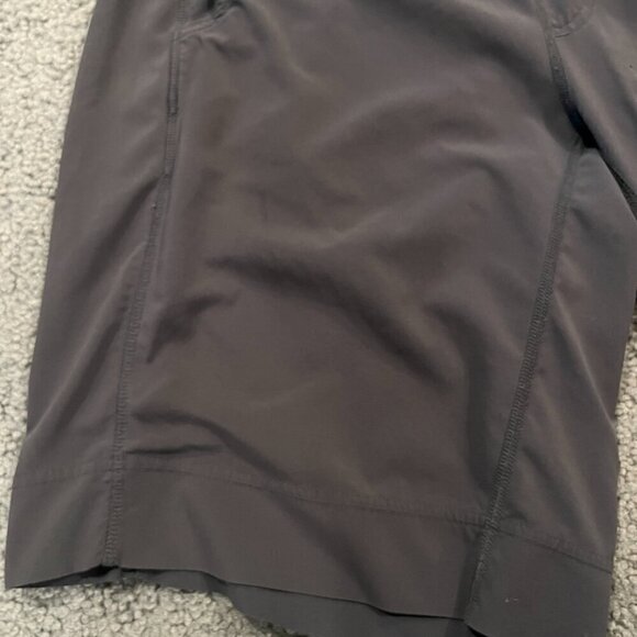LULULEMON Men's Shorts - Charcoal Gray - Pull On - Unlined -  28"X10" - Picture 3 of 9